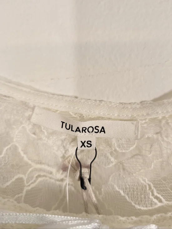 Tularosa Amelia Lace Top in White XS - Picture 7 of 10